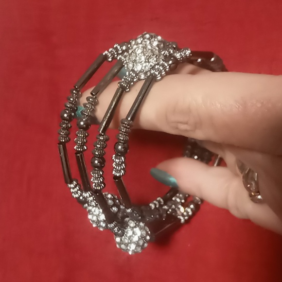 Black & silver wrap bracelet. crystals with metal blackened beads - Picture 2 of 5
